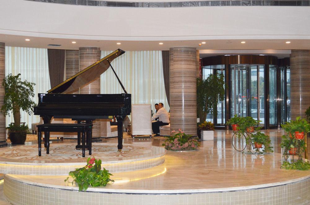 Noble Center Hotel Шанхай Екстер'єр фото