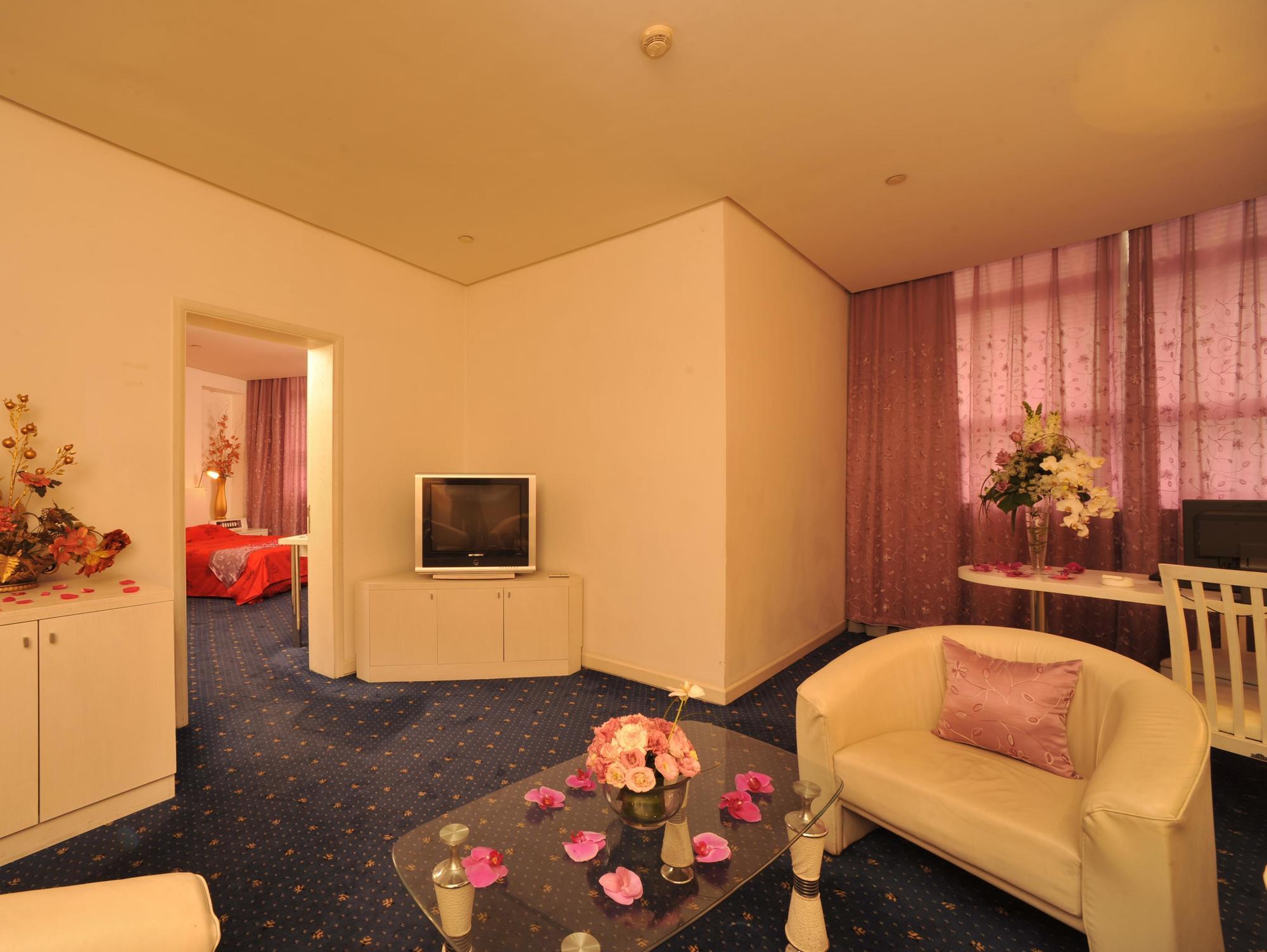 Noble Center Hotel Шанхай Екстер'єр фото
